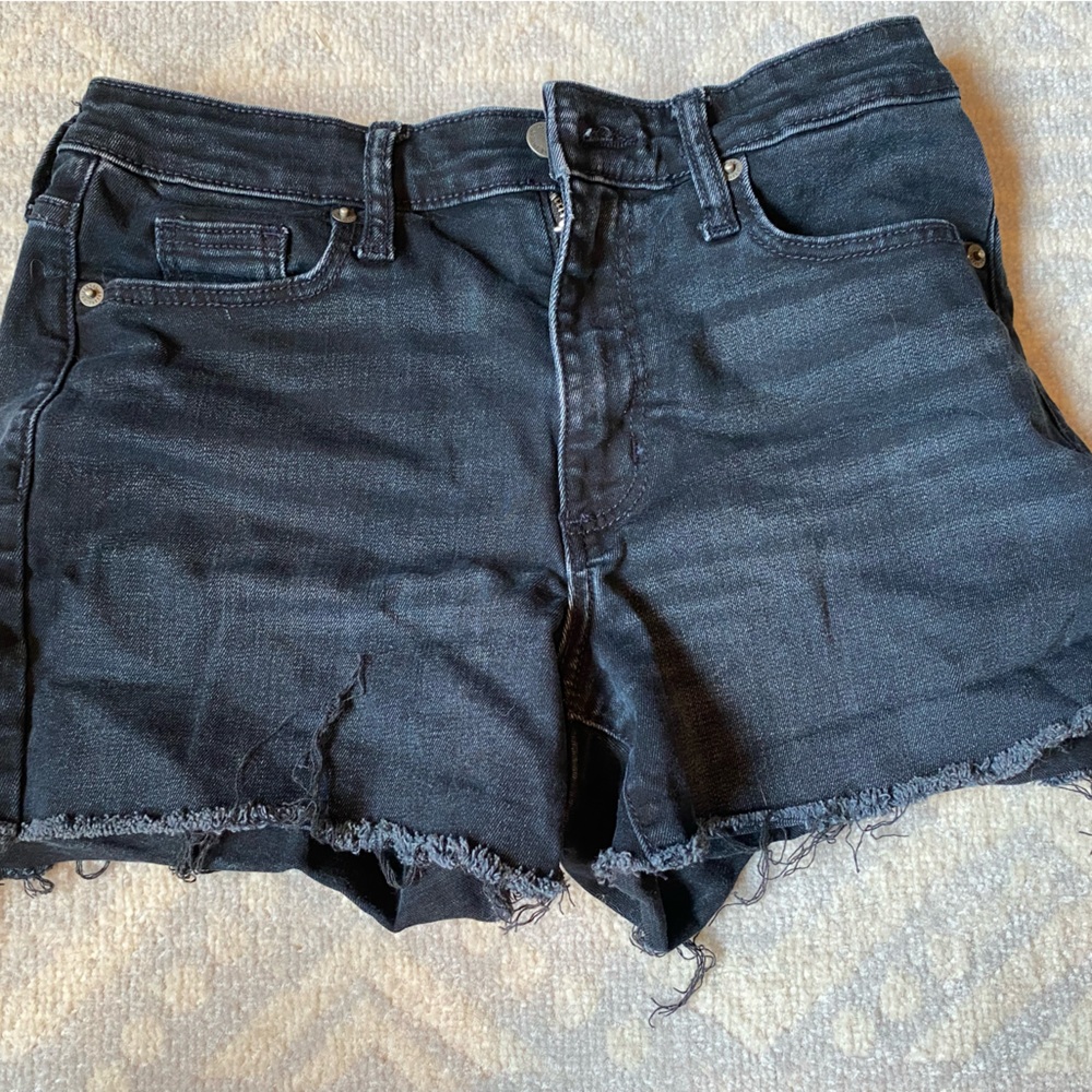 Universal Thread Black Denim Midi High Rise Shorts - Sz 4